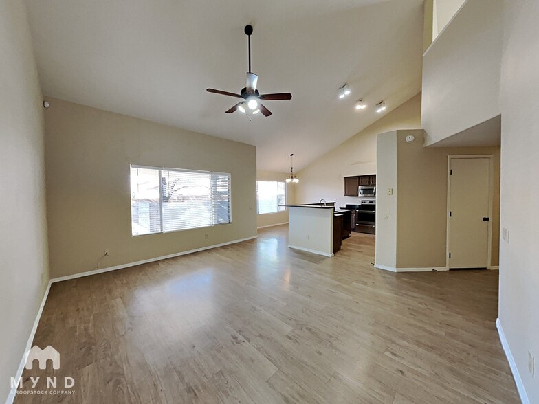 Building Photo - 8161 N Midnight Way