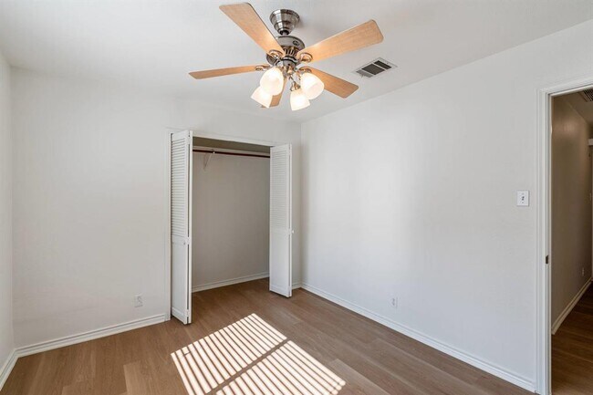 Building Photo - 3030 Bent Tree Loop