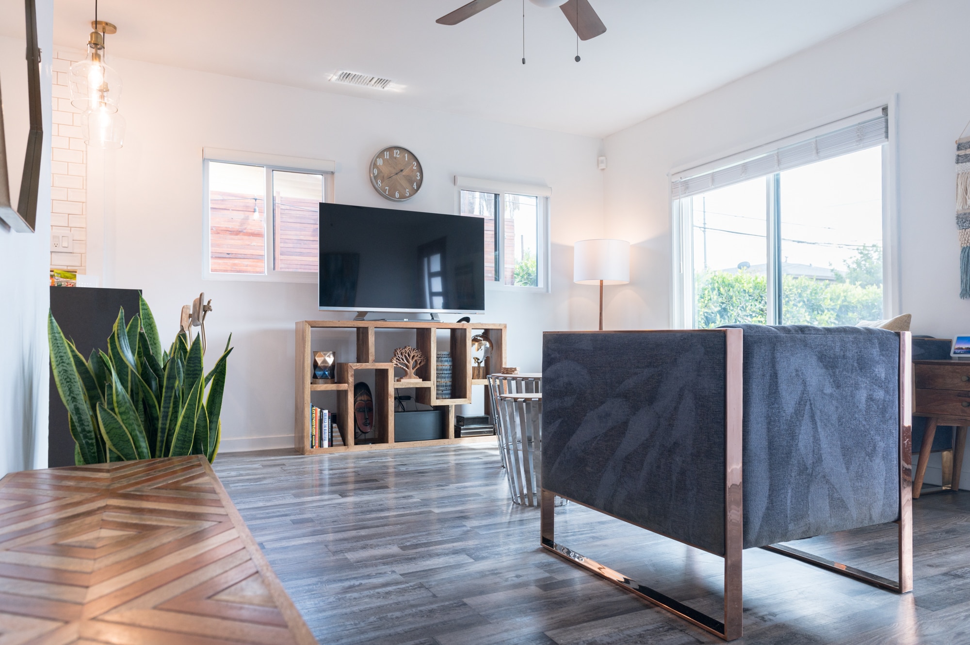 Building Photo - 509 E Buckthorn St