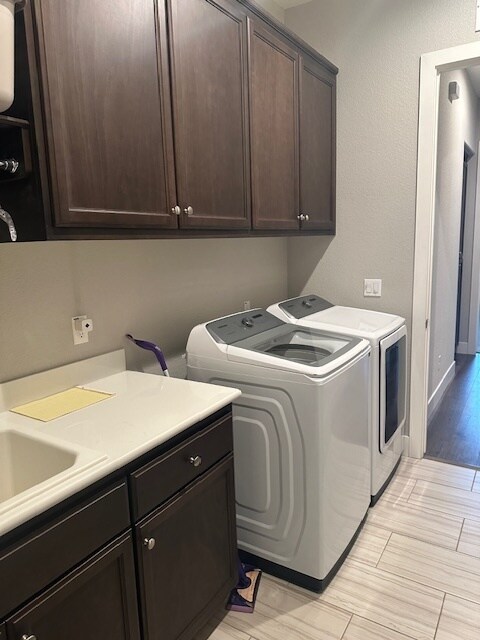 Building Photo - Gorgeous 3 Bedroom 2 Bathroom Manteca Home