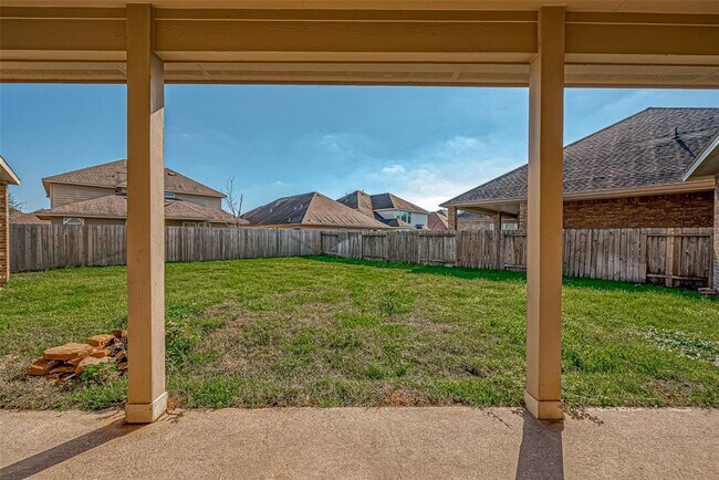 Building Photo - 30806 Academy Trace Dr