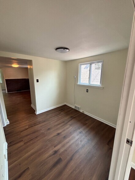 Building Photo - 51 Warring Ave
