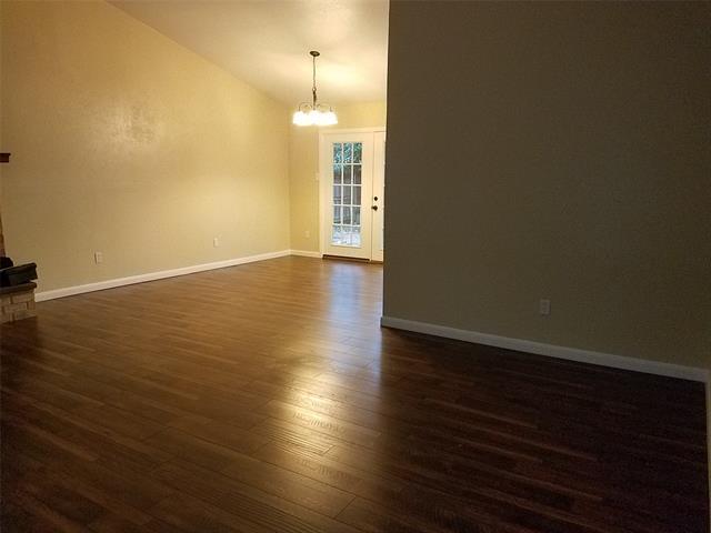 Building Photo - 1702 Acorn Dr