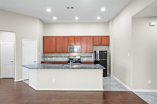 Building Photo - 6530 Bayliss Valley Ln