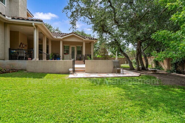 Building Photo - 24915 Estancia Cir