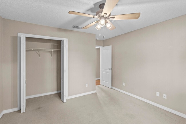 Building Photo - 1895 Everglades Dr