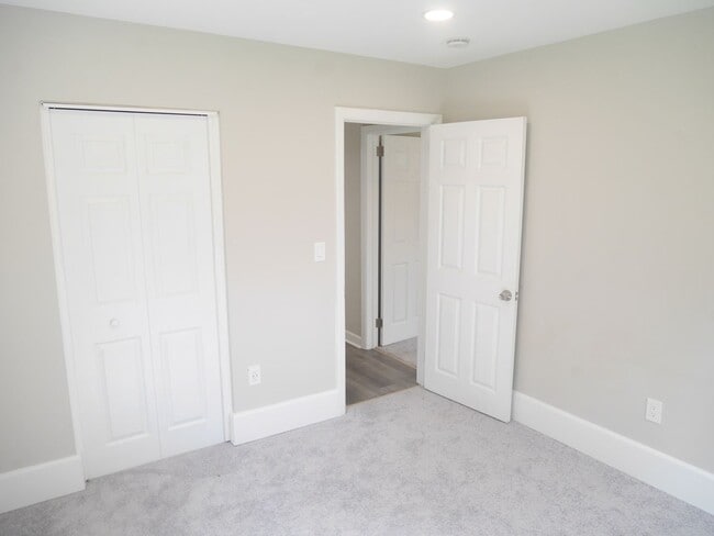 Building Photo - Charming Single-Family Home with Modern Up...