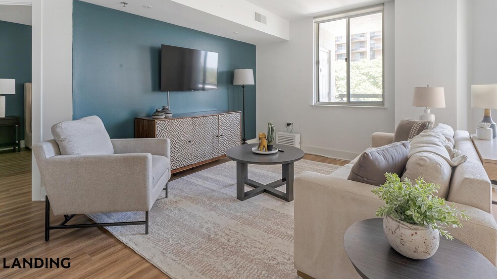 Building Photo - 1221 S Eads St