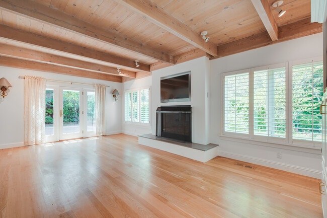 Building Photo - 15 Niven Way