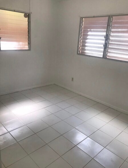Building Photo - 1007 Puolo Dr