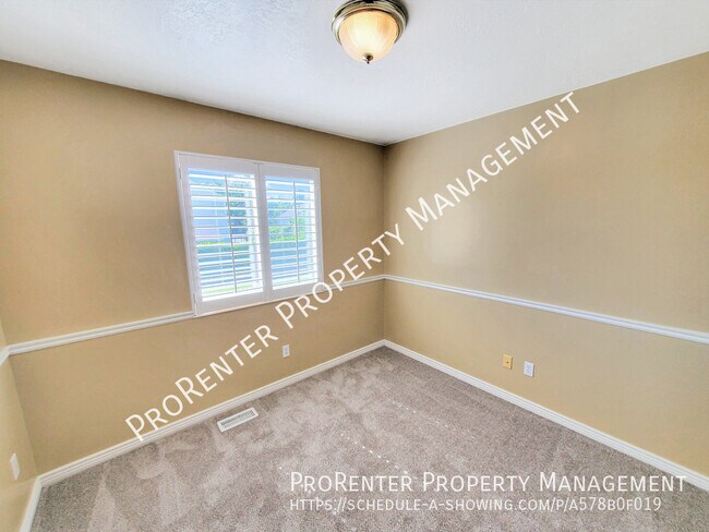 Building Photo - 1488 Earl Cir