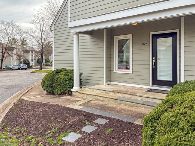 Building Photo - Recently Remodeled 3 bed 3 bath in Tuckahoe!