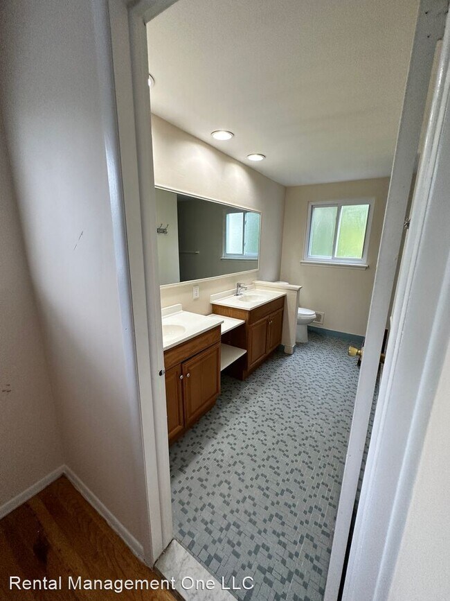 Building Photo - 3 br, 2 bath House - 30201 Canterbury Dr.