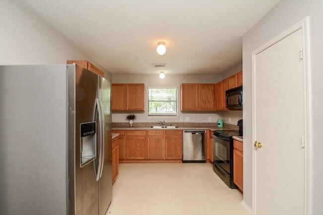Building Photo - 6835 Lower Arrow Dr