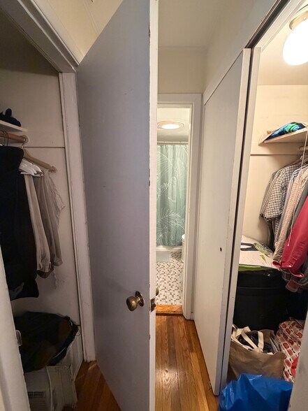 Building Photo - 124 Sutherland Rd