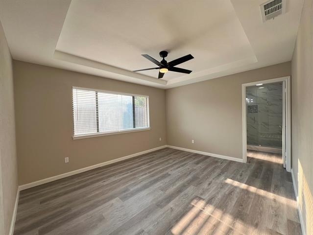 Building Photo - 1741 Clarendon Dr