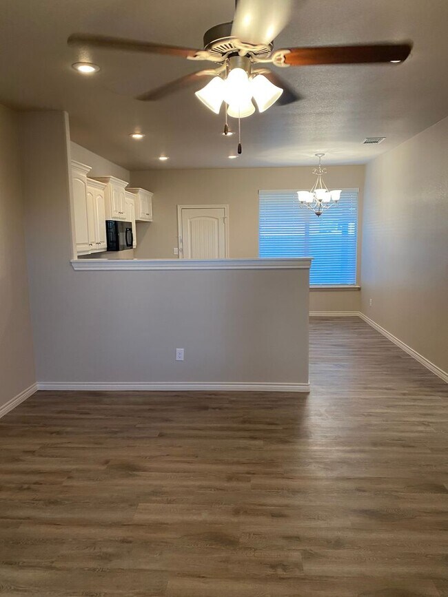 Building Photo - Beautiful Brand New Tim Roten Custom Brick...