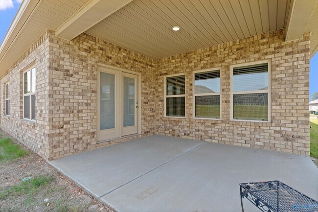 Building Photo - 14255 Leadenhall Ln