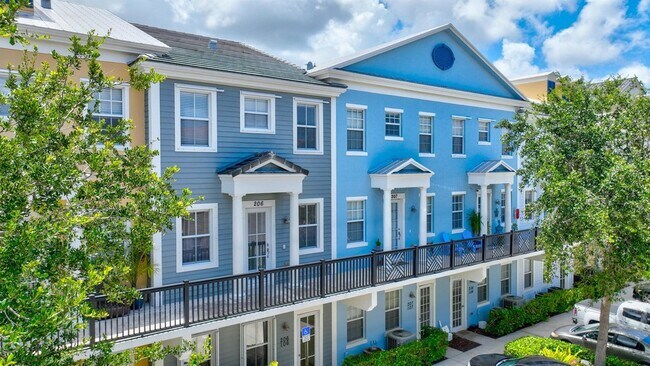 Primary Photo - 221 Greenwich Cir