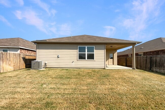 Building Photo - 163 Kennedy Dr