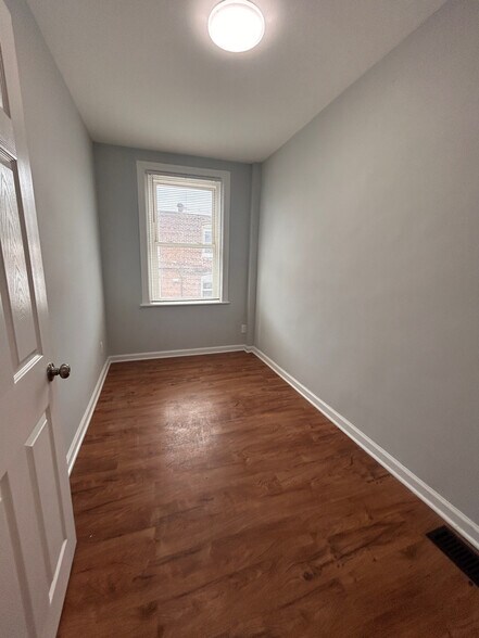 Building Photo - 7349 Garman St