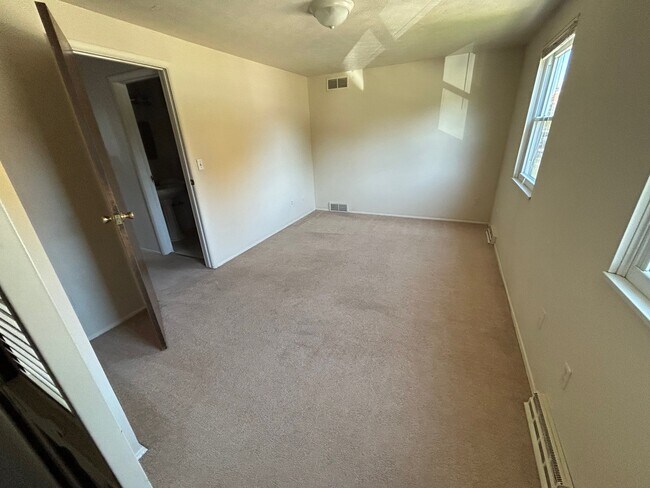 Building Photo - 4420 Larkdale Drive