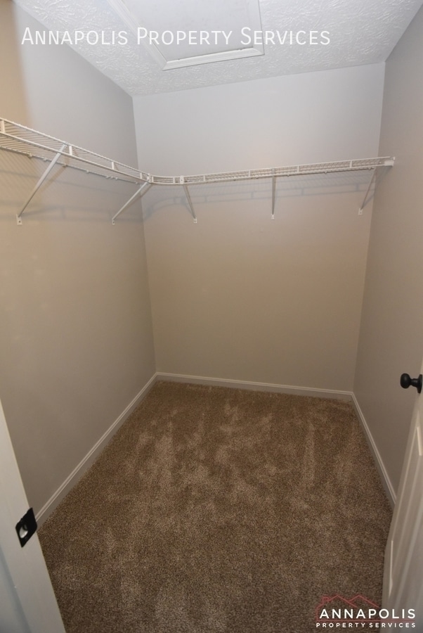Building Photo - 8031 Brookstone Ct