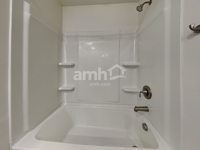 Building Photo - 11017 Hazel Gdns Dr