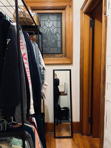 Building Photo - 32 W 4th St