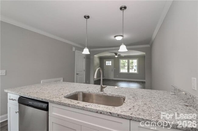 Building Photo - 3971 Newhall Dr NW