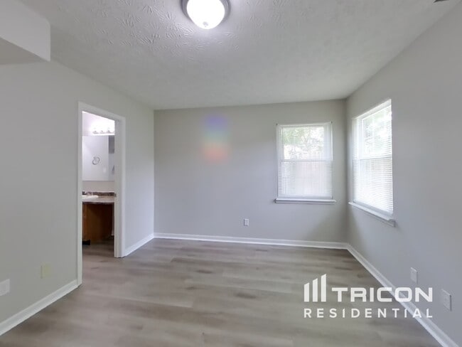 Building Photo - 6407 Perry Pines Ct