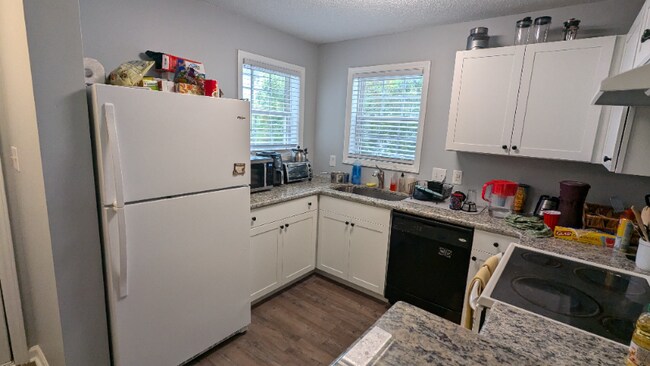 Building Photo - 2021 Wolf Tech Ln
