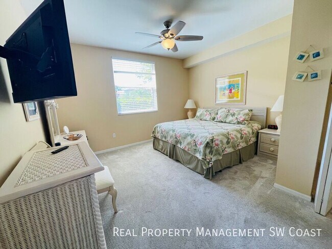Building Photo - 15449 Bellamar Cir