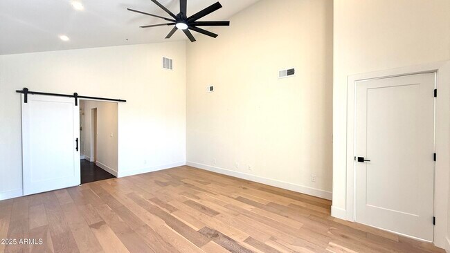 Building Photo - 8133 E Cortez Dr