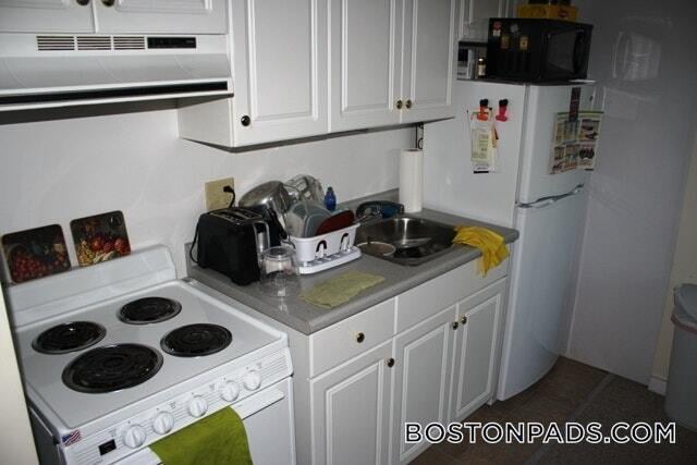 Building Photo - 62 Boylston St