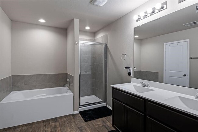 Building Photo - 518 Poppy Field Ct