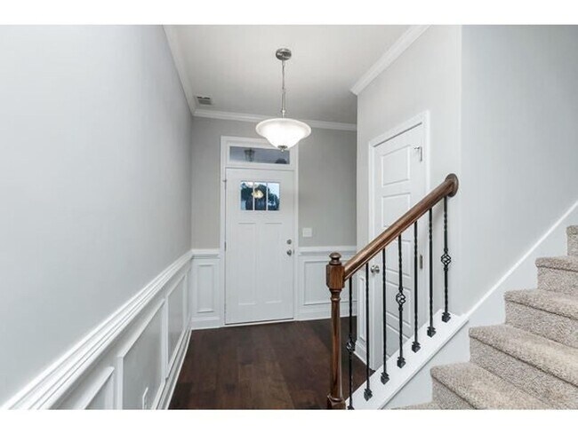 Building Photo - 210 Palisade Rdg