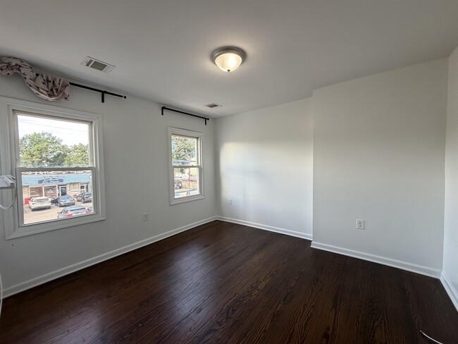 Building Photo - 403 Scott-Mobus Pl