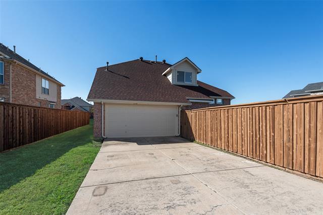 Building Photo - 3768 Menard Dr