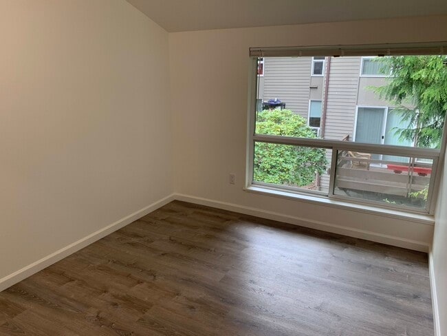 Building Photo - 19309 40th Ave W