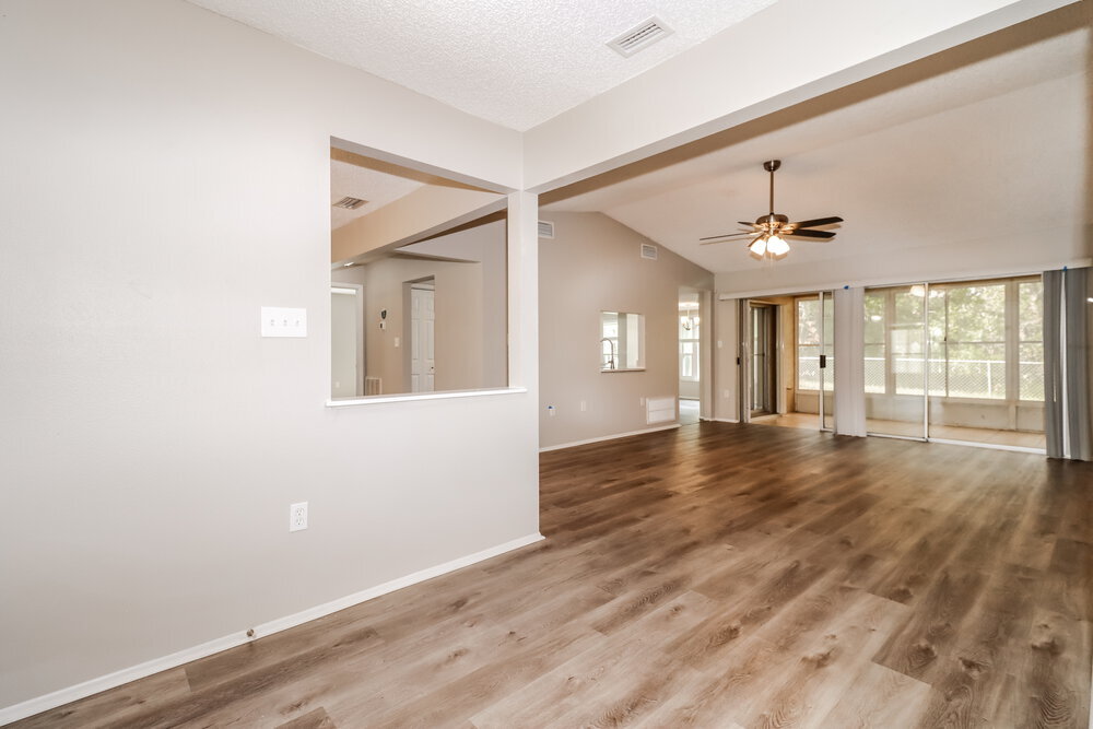 Building Photo - 7745 Riverdale Dr