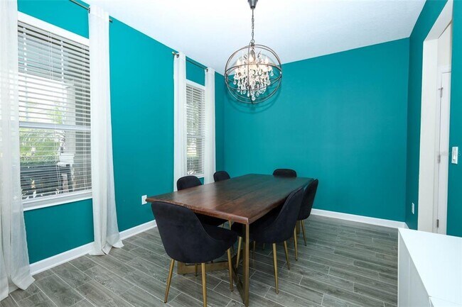 Building Photo - 12003 Theme Alley