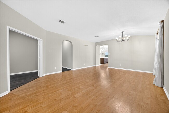 Building Photo - 18211 Doral Rock Ct