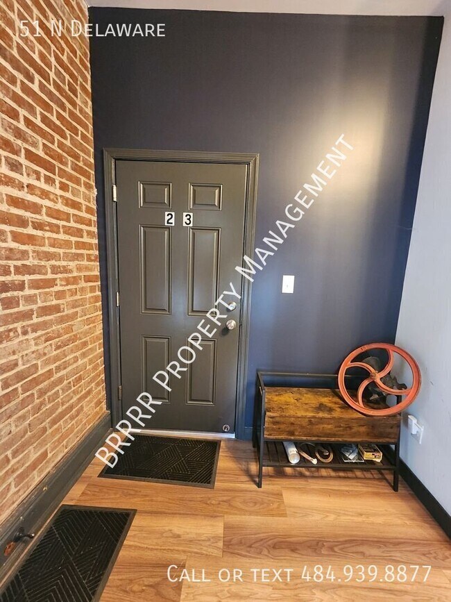Building Photo - 51 N Delaware Dr