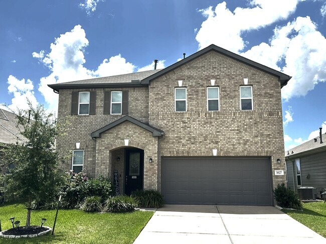 Building Photo - 5027 Hickory Deer Ln
