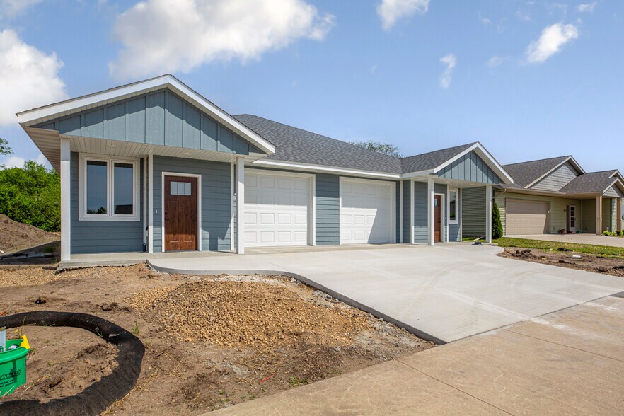 Building Photo - 2019 Essler Dr
