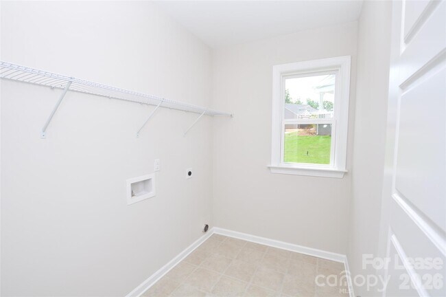 Building Photo - 1133 Overlake Dr