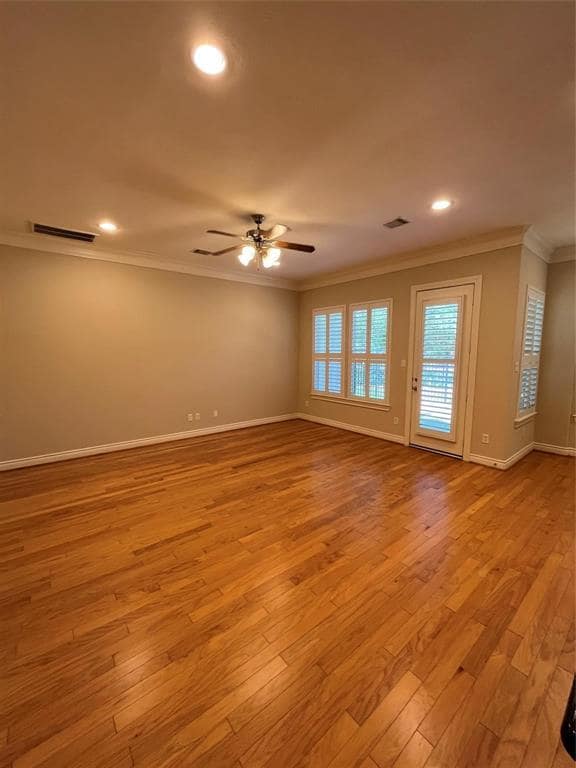 Building Photo - 2608 Cheshire Oaks Dr