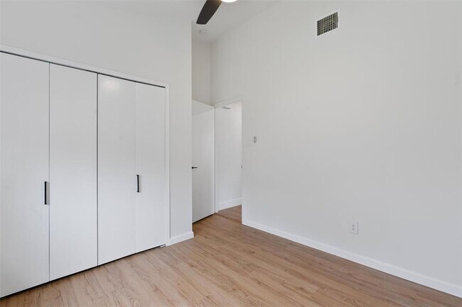 Building Photo - 2419 Ashley Way