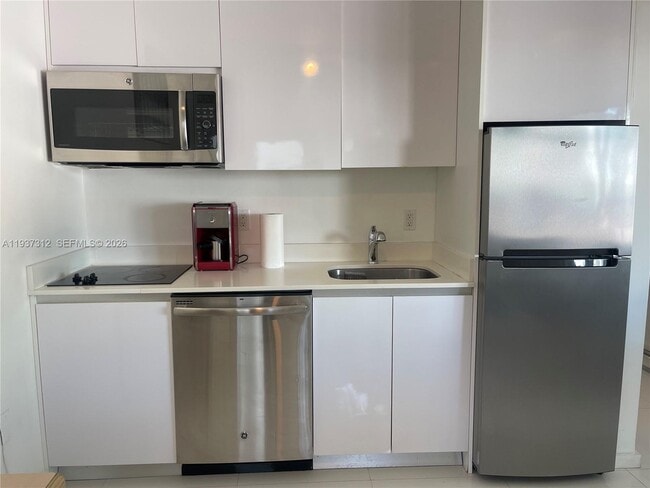 Building Photo - 801 15th St